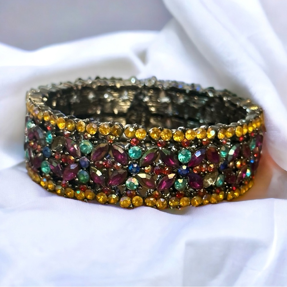 Laila Rowe multicolor rhinestone stretch bracelet